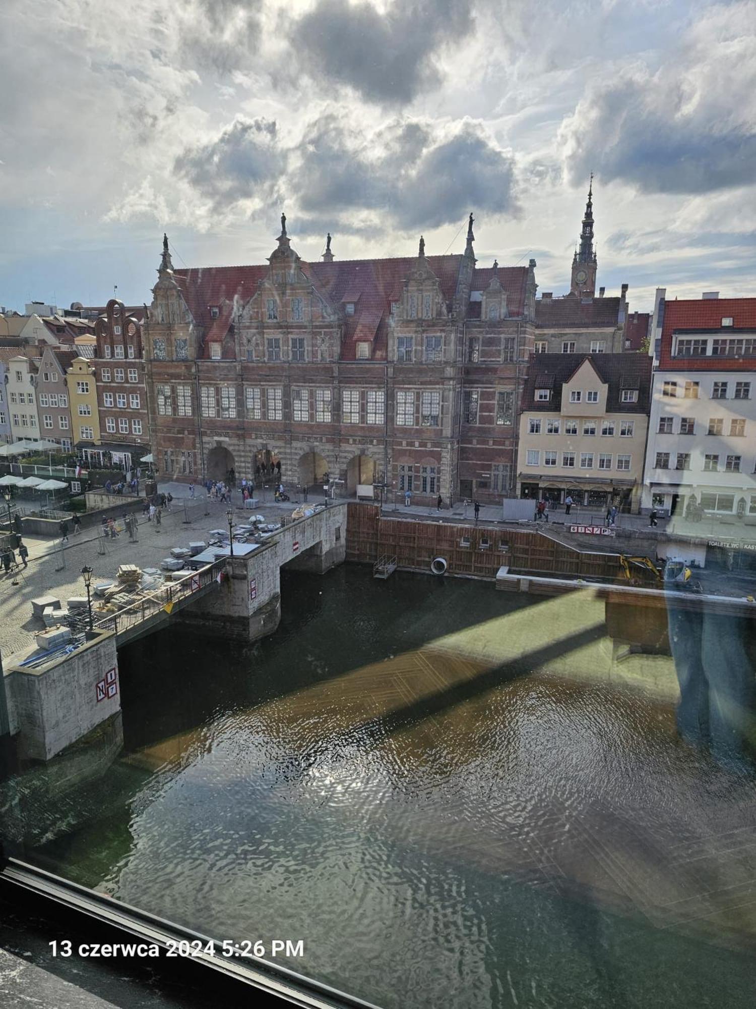 Apartament Chmielna Z Widokiem Na Rzeke Gdańsk Exteriör bild