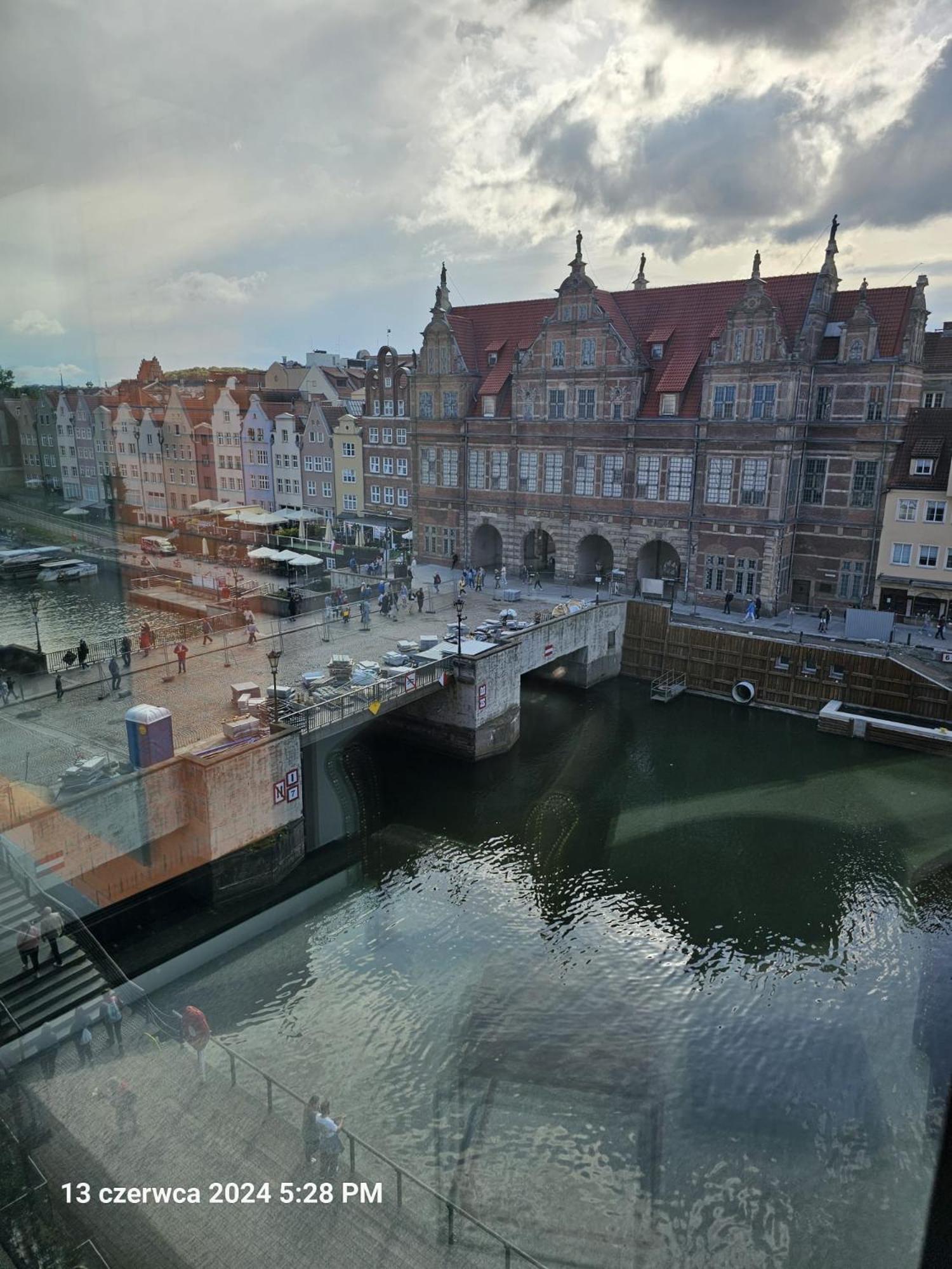 Apartament Chmielna Z Widokiem Na Rzeke Gdańsk Exteriör bild
