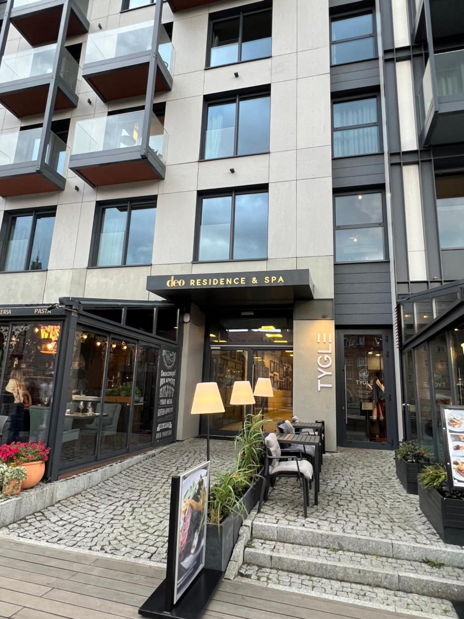 Apartament Chmielna Z Widokiem Na Rzeke Gdańsk Exteriör bild